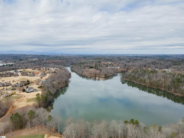 $210,000 | 799 East Long Bay Drive, Inman, SC 29349