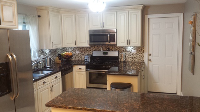 1018 Pfingsten Road Glenview, IL 60025 - Photo 4 of 18