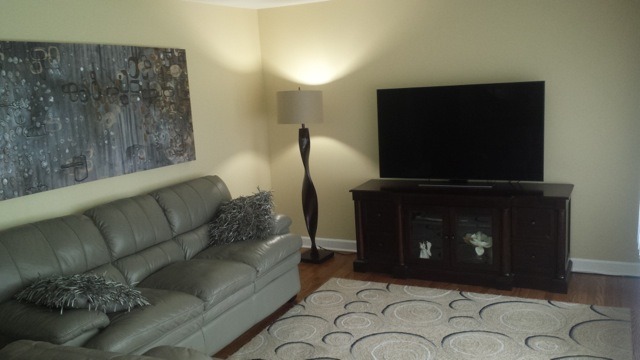 1018 Pfingsten Road Glenview, IL 60025 - Photo 8 of 18