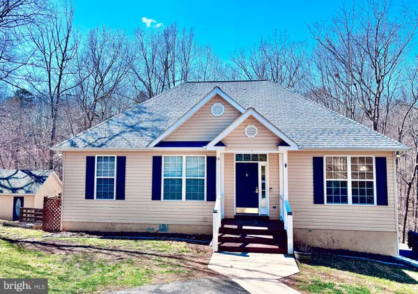 $399,000 | 18 Chickasaw Place, Charlottesville, VA 22902