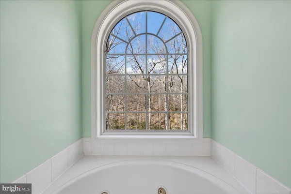$399,000 | 18 Chickasaw Place, Charlottesville, VA 22902