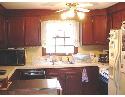 3 Flagg Road Southborough, MA 01772 - Photo 8 of 9 Gallery Image 8