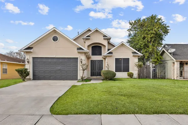 $299,000 | 2305 Huntington Drive, Pasadena, TX 77506