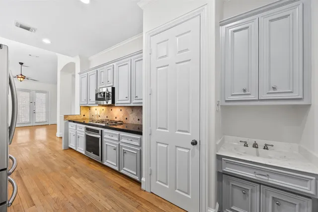 $305,000 | 2305 Huntington Drive, Pasadena, TX 77506