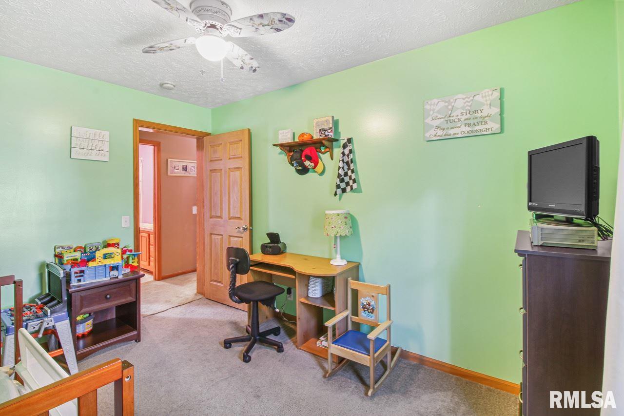 12601 Wiseman Road Pekin, IL 61554 - Photo 16 of 25 Gallery Image 16