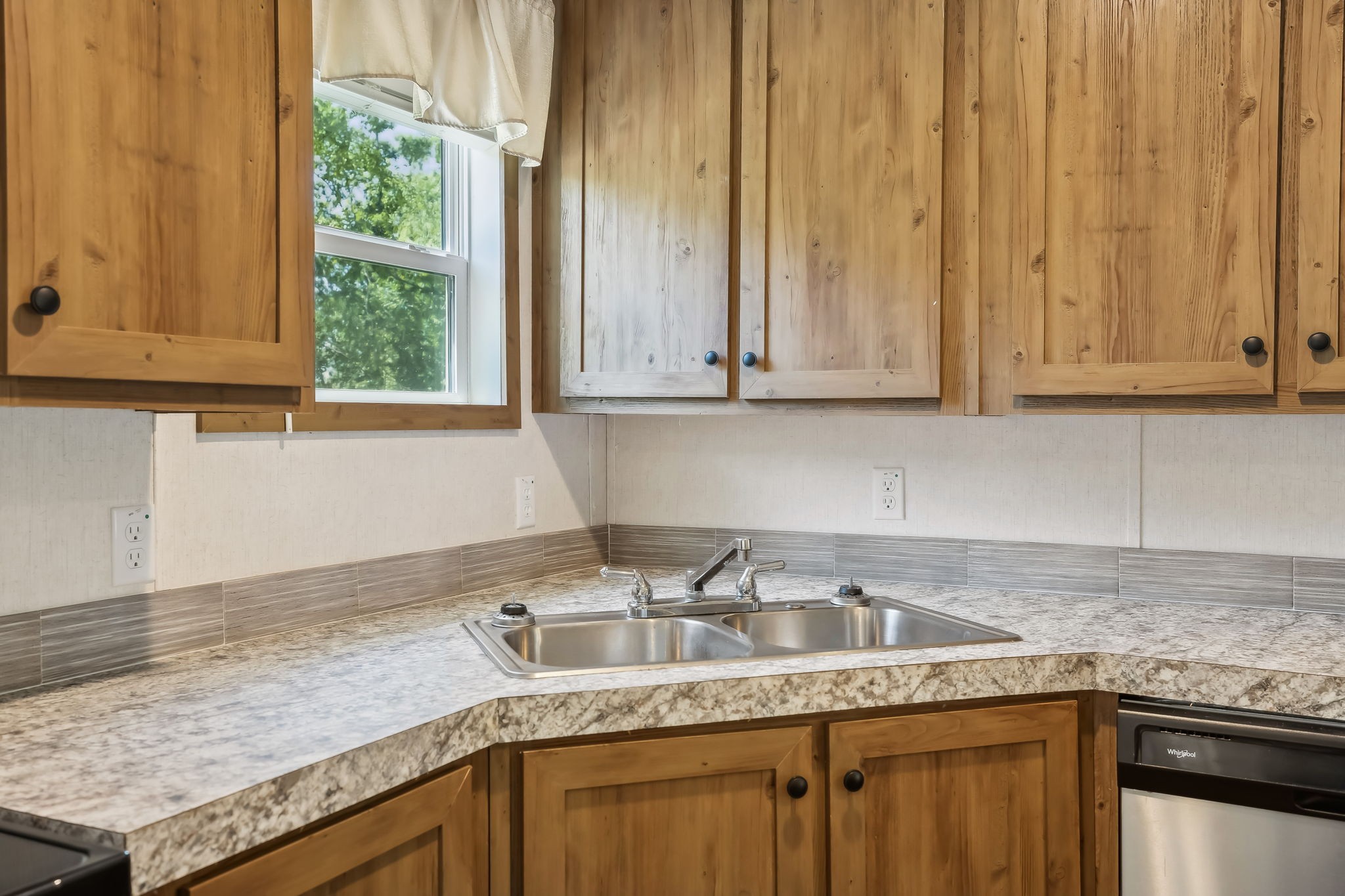 2150 Buffalo Road Hohenwald, TN 38462 - Photo 18 of 32 Gallery Image 18