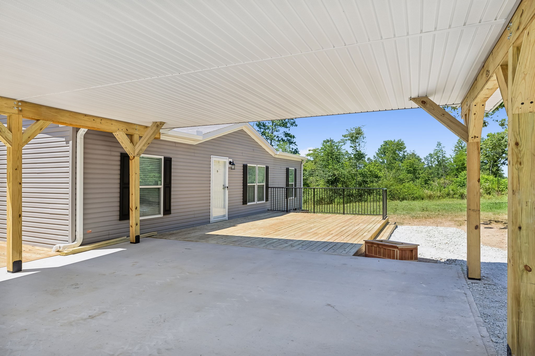 2150 Buffalo Road Hohenwald, TN 38462 - Photo 3 of 32 Gallery Image 3