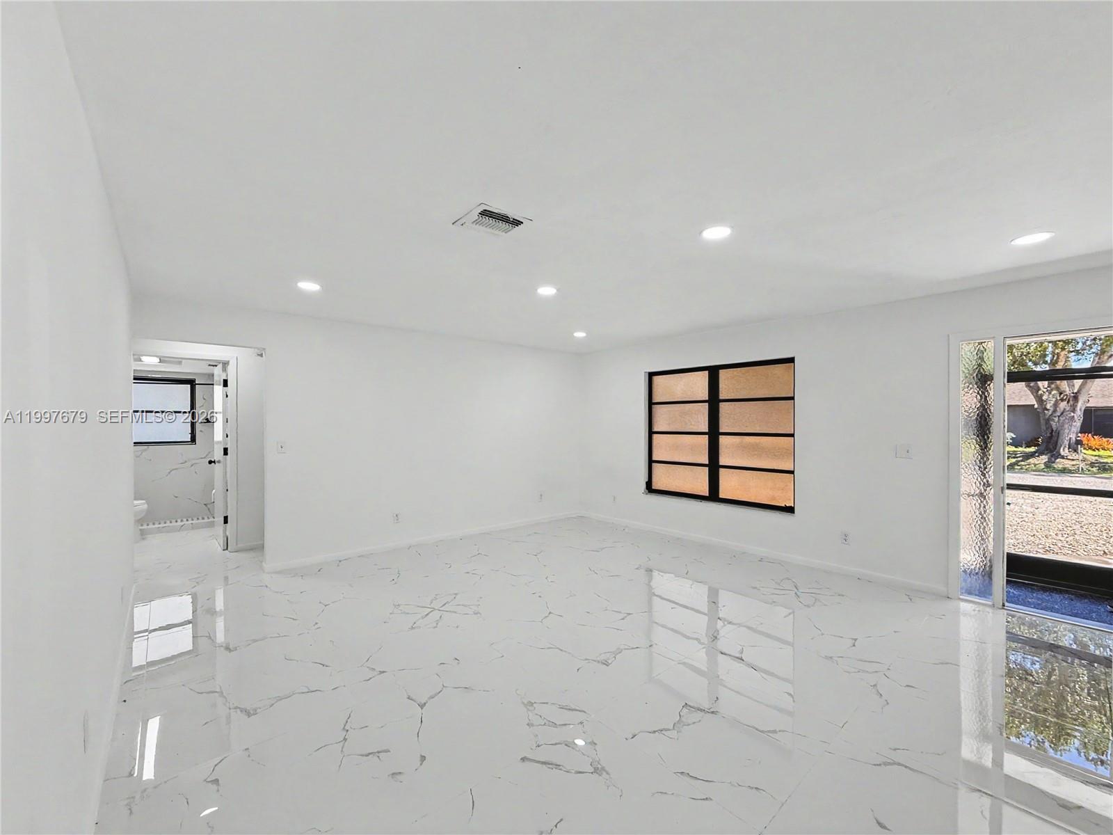 2101 Hibiscus Road Fort Myers, FL 33905 - Photo 2 of 10