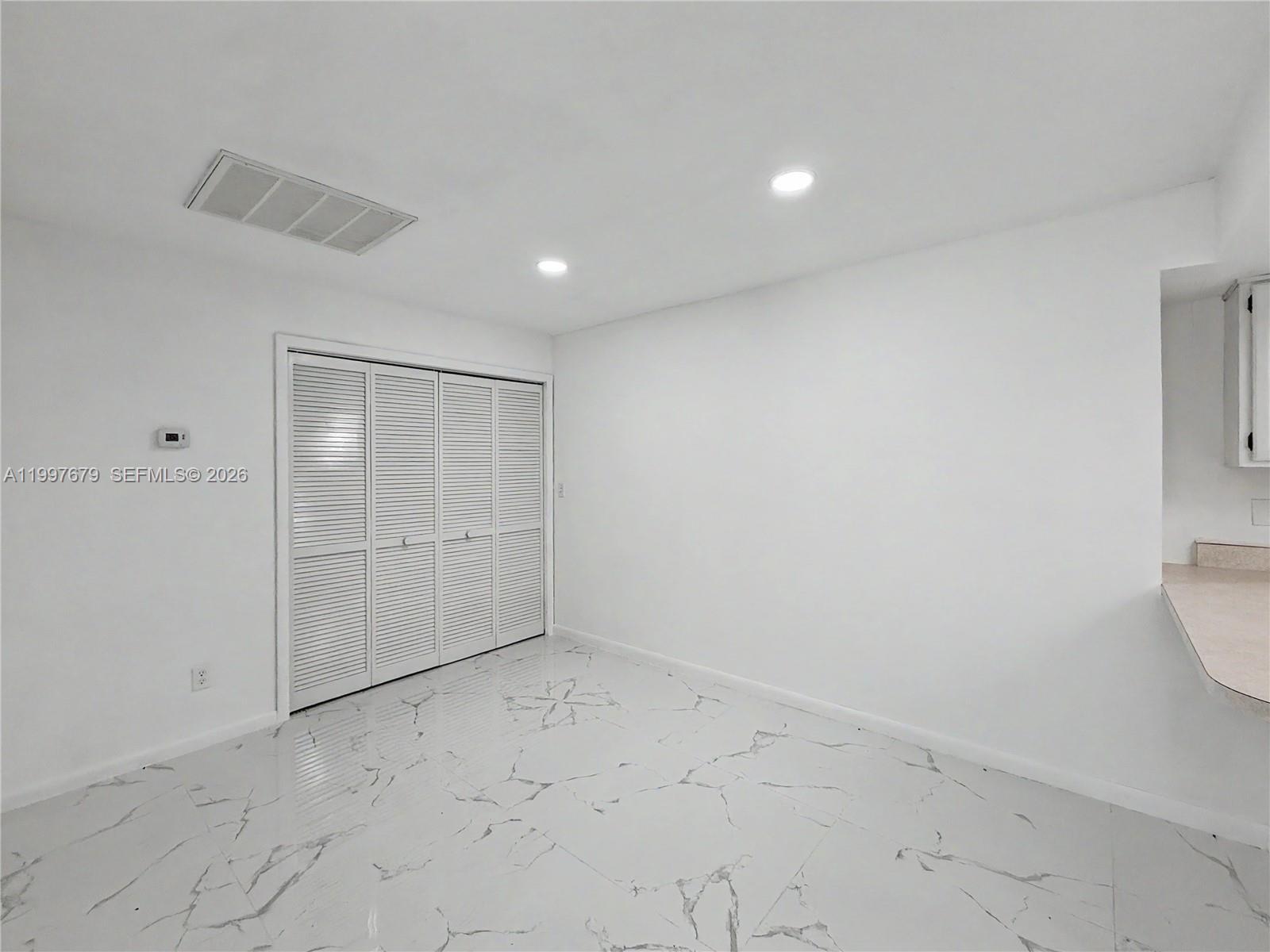 2101 Hibiscus Road Fort Myers, FL 33905 - Photo 6 of 10