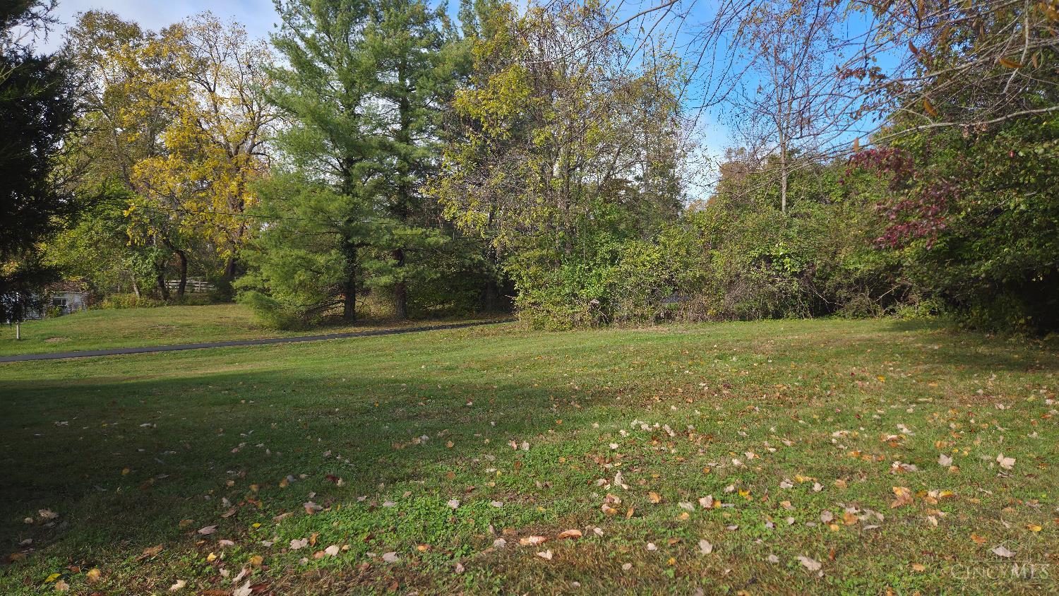 8240 Camargo Road Madeira, OH 45243 - Photo 28 of 32
