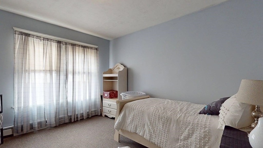 8 Brantwood Road Worcester, MA 01602 - Photo 14 of 42