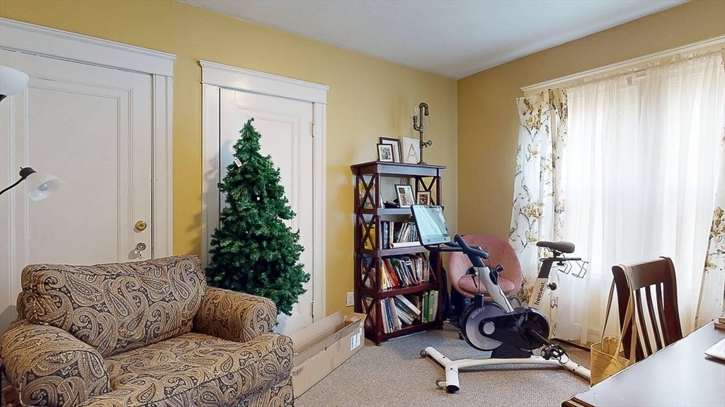 8 Brantwood Road Worcester, MA 01602 - Photo 7 of 42