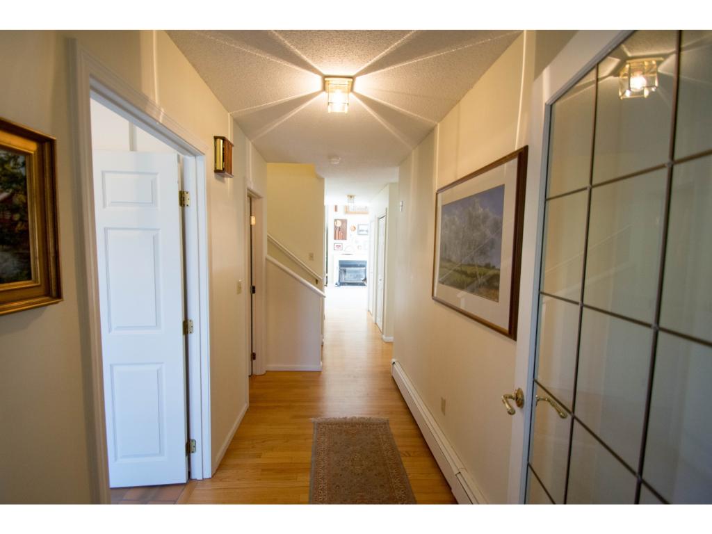 28 Standish Way Amherst, NH 03031 - Photo 17 of 33 Gallery Image 17