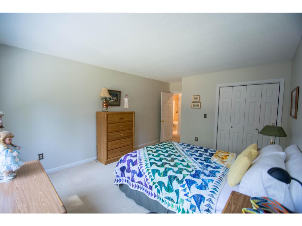 28 Standish Way Amherst, NH 03031 - Photo 26 of 33 Gallery Image 26