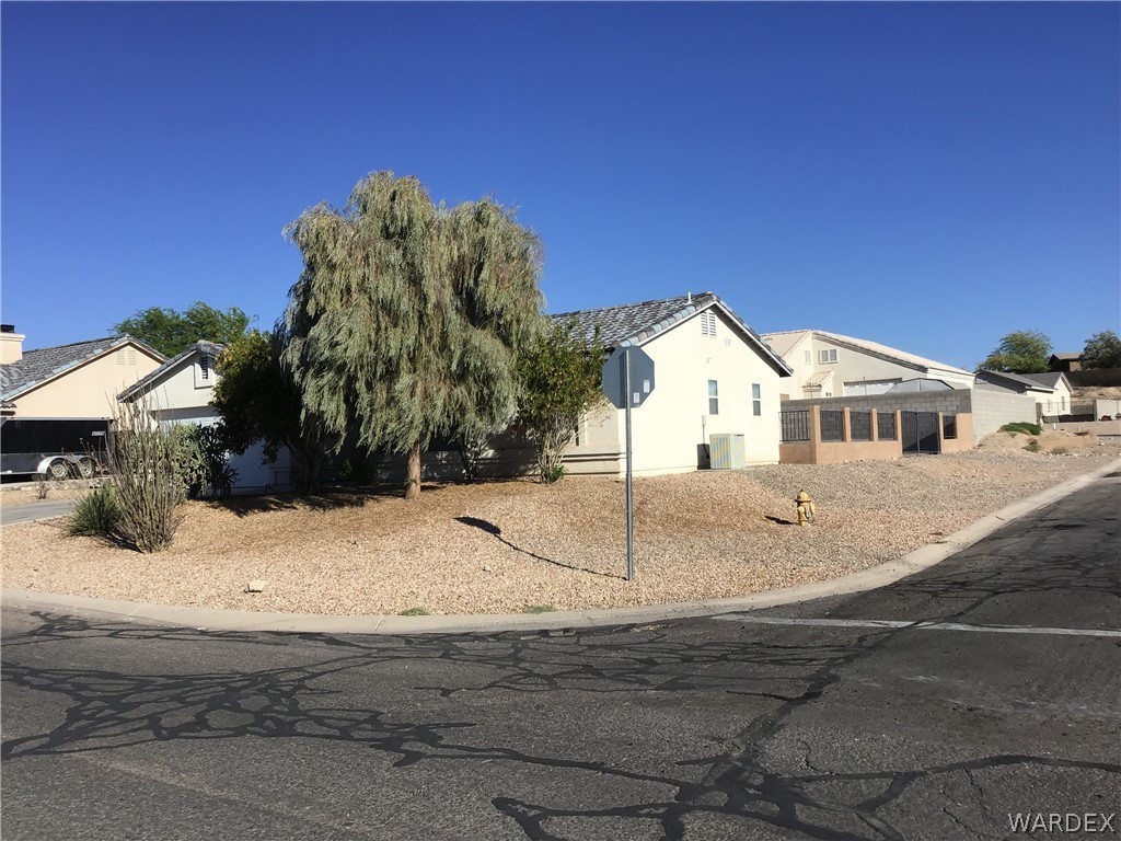 2204 Jamie Road Fort Mohave, AZ 86426 - Photo 3 of 22 a house view with a outdoor space