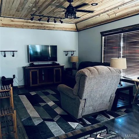 $275,000 | 6275 Mohawk Drive, French Village, MO 63036