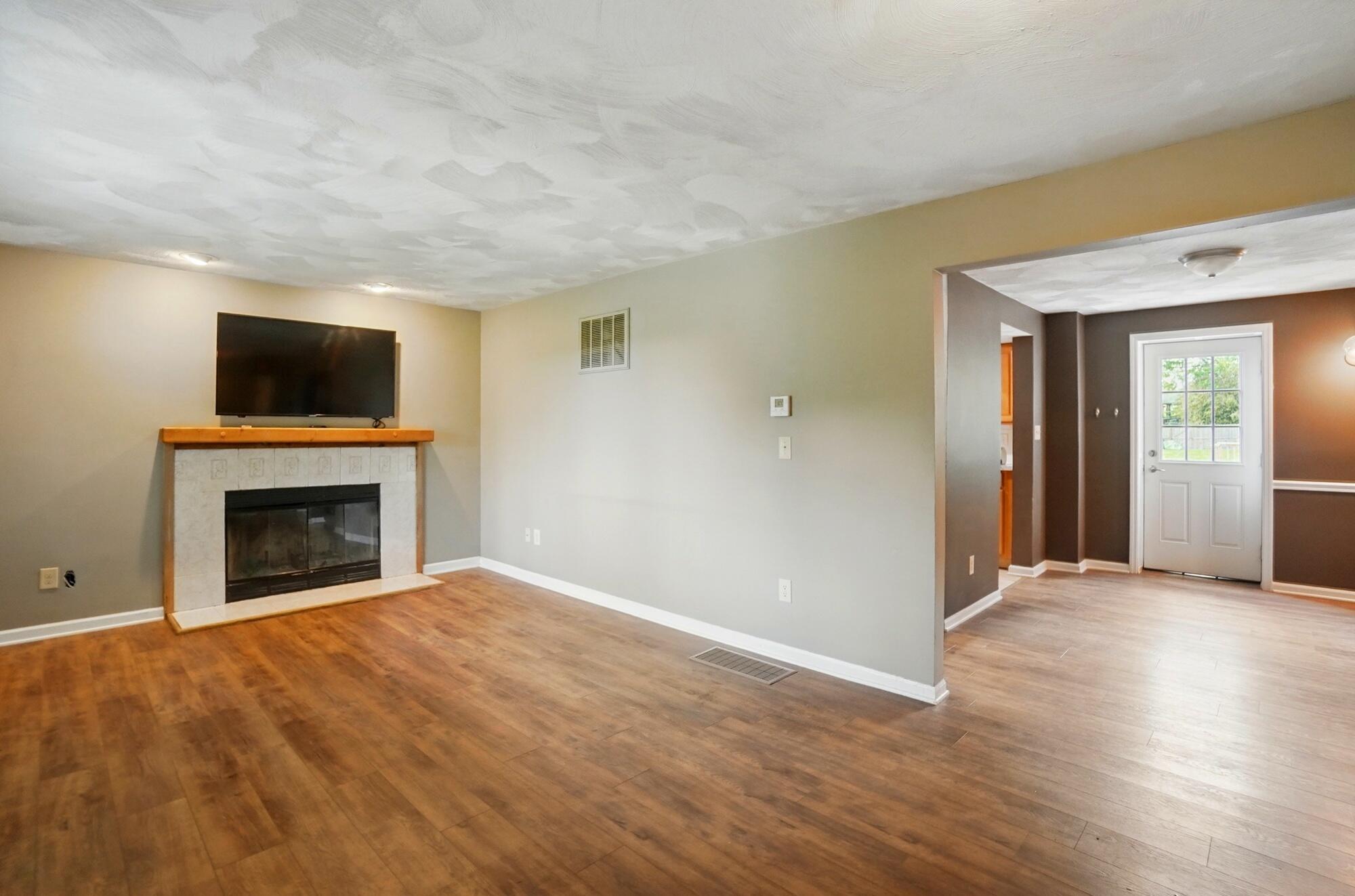 1370 Carpenter Road Bellbrook, OH 45305 - Photo 10 of 53 Gallery Image 10