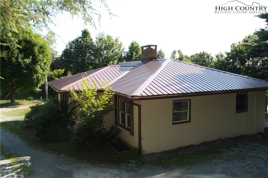 1647 Russ Cornett Road Boone, NC 28607 - Photo 3 of 16 Gallery Image 3