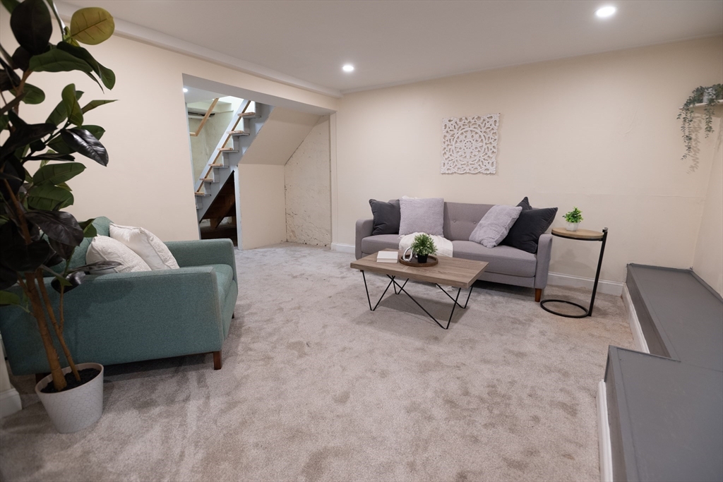 28 Eagle Road Worcester, MA 01605 - Photo 26 of 35 Gallery Image 26