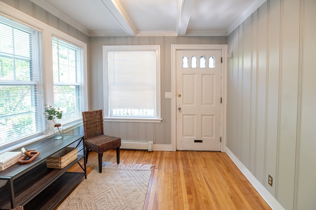 28 Eagle Road Worcester, MA 01605 - Photo 4 of 35 Gallery Image 4