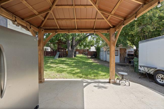 22 Heiner Road Watsonville, CA 95076 - Photo 39 of 51 a view of a backyard