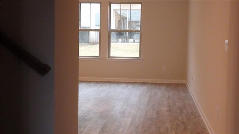1174 Arrowlake Road Marietta, GA 30064 - Photo 7 of 39