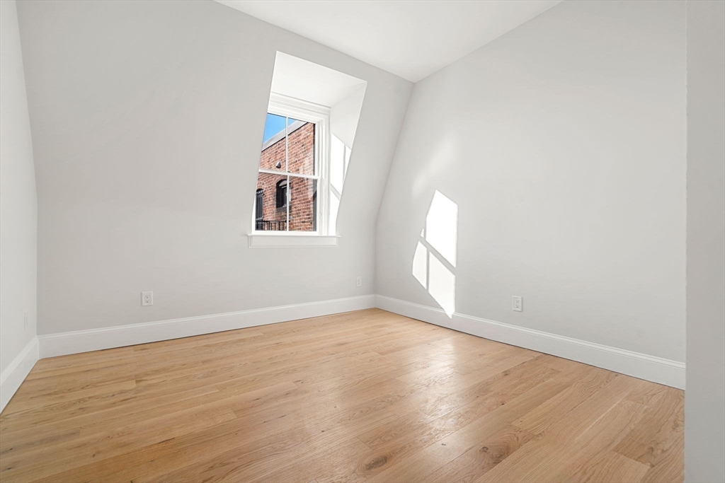 5 Worcester Square, Unit 3 Boston, MA 02118 - Photo 19 of 30