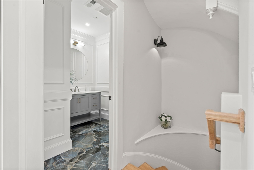 5 Worcester Square, Unit 3 Boston, MA 02118 - Photo 22 of 30