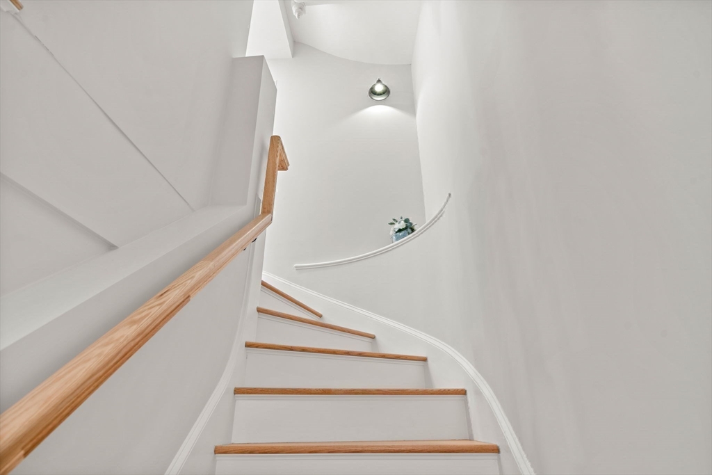 5 Worcester Square, Unit 3 Boston, MA 02118 - Photo 23 of 30