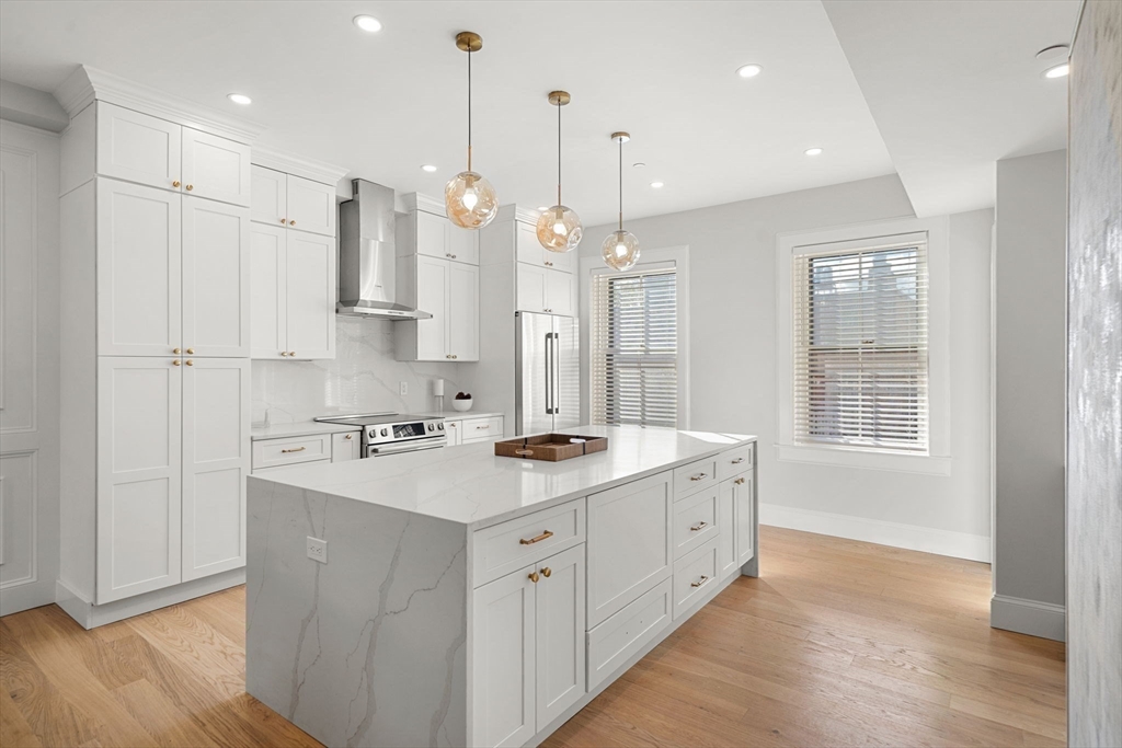 5 Worcester Square, Unit 3 Boston, MA 02118 - Photo 8 of 30