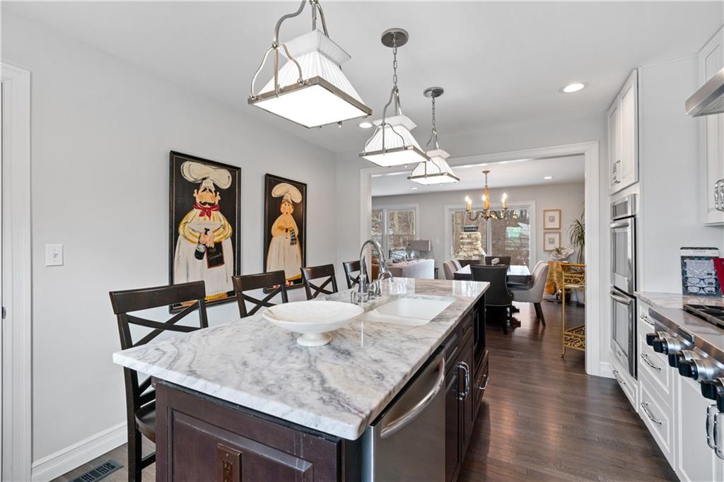 445 Shady Ridge Drive Monroeville, PA 15146 - Photo 4 of 25