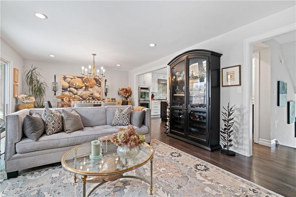 445 Shady Ridge Drive Monroeville, PA 15146 - Photo 9 of 25