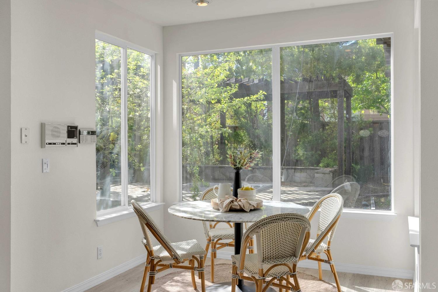 624 Sunflower Court San Ramon, CA 94582 - Photo 5 of 21 a dining room with furniture and window