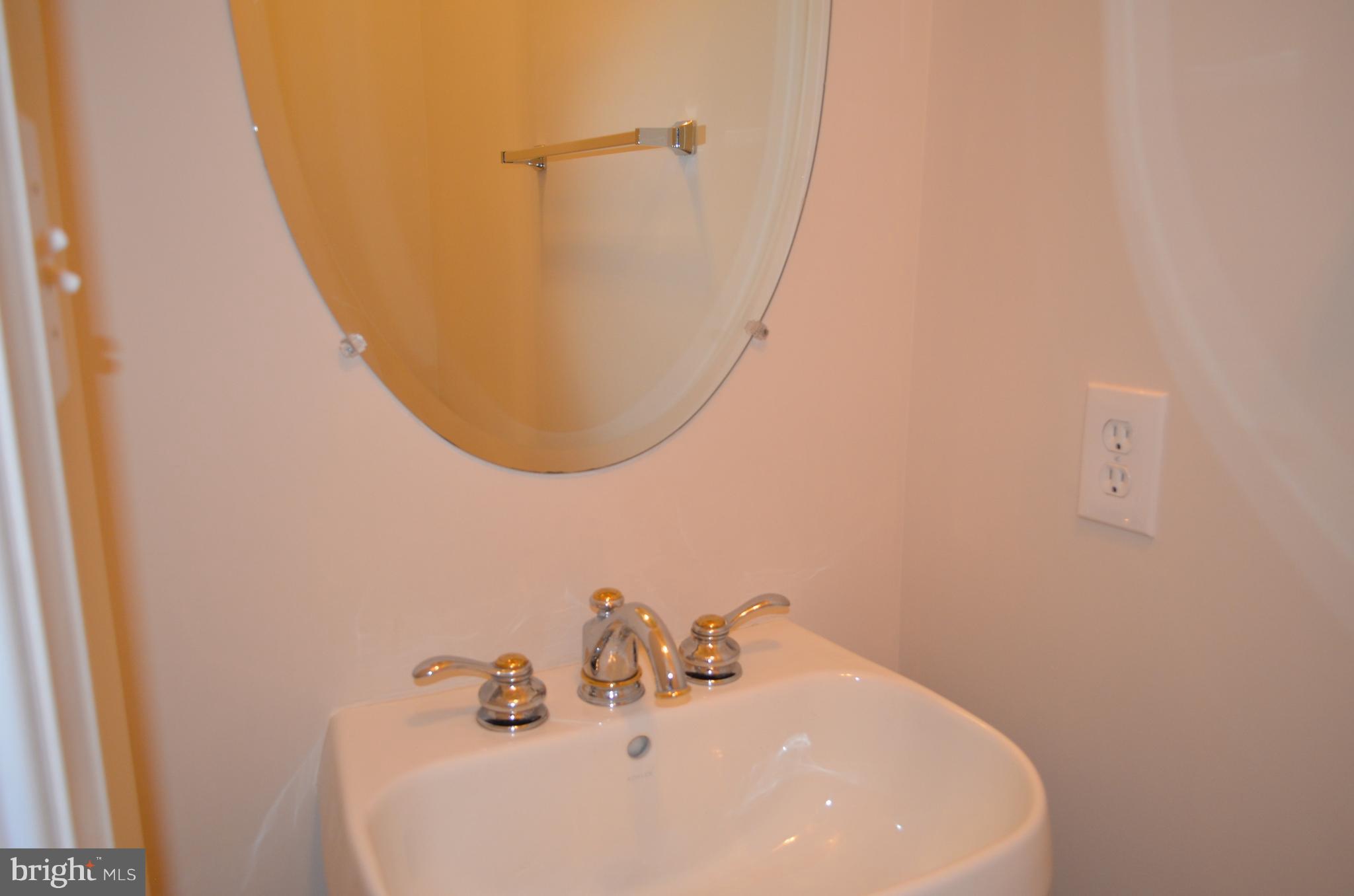 12809 Clarksburg Square Road Clarksburg, MD 20871 - Photo 23 of 23 Bath
