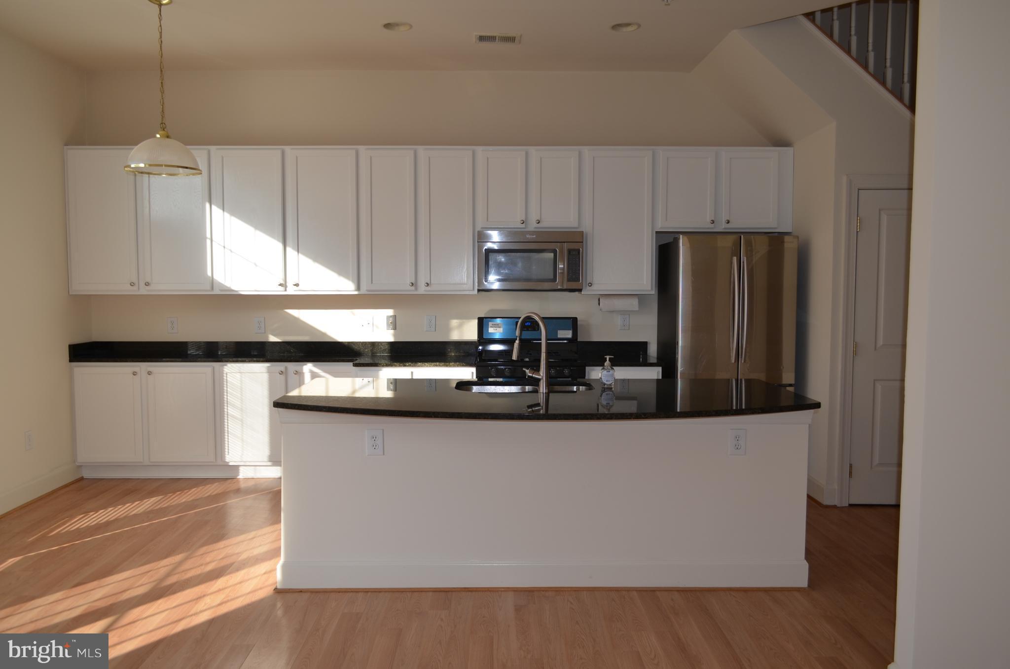 12809 Clarksburg Square Road Clarksburg, MD 20871 - Photo 4 of 23 Kitchen