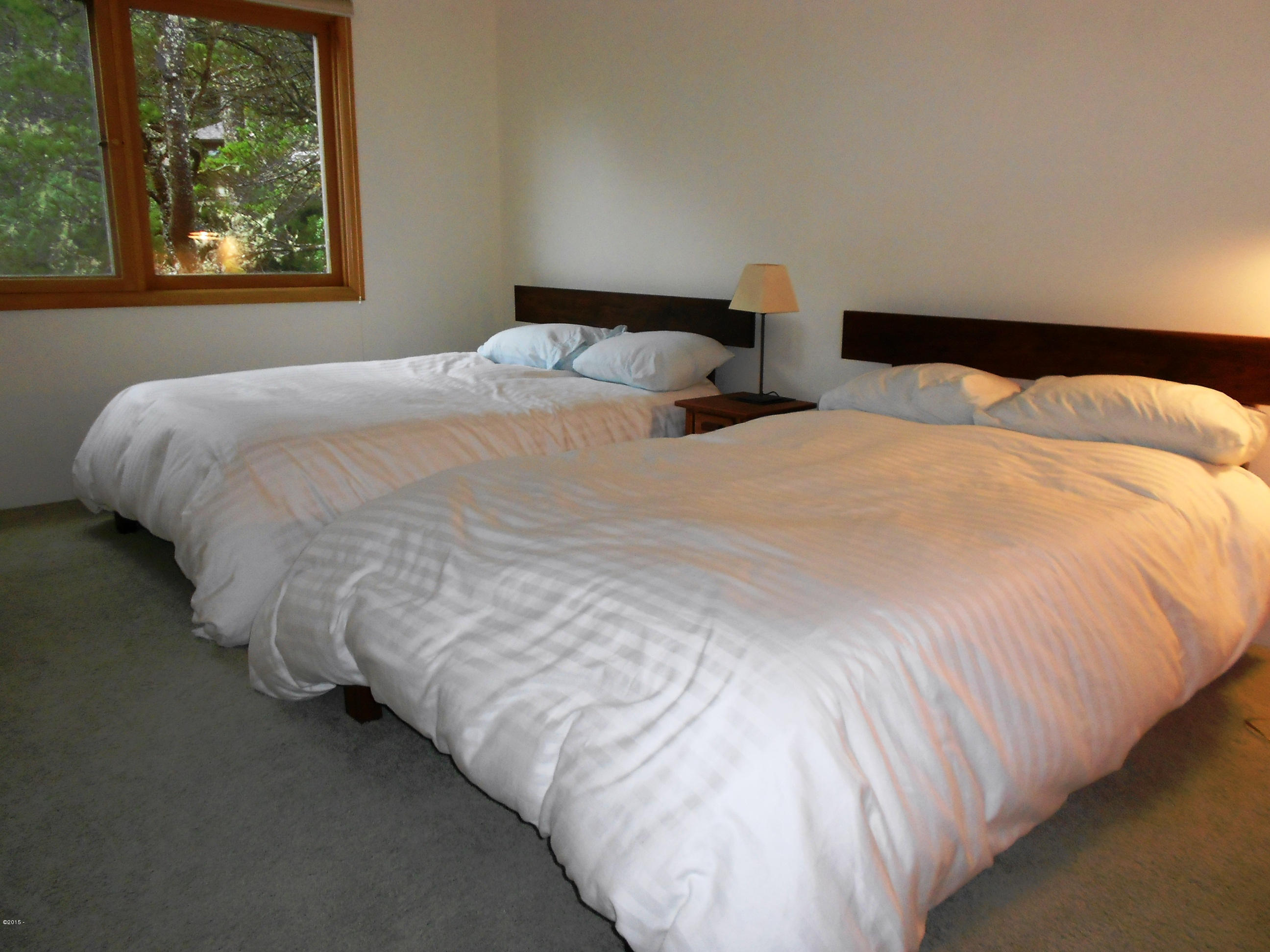 6 Ridge Crest Road Gleneden Beach, OR 97388 - Photo 14 of 40 Interior