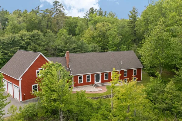$949,000 | 143 Falmouth Road, Falmouth, ME 04105