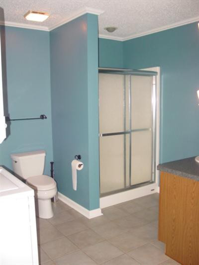 3635 Lexington Road Versailles, KY 40383 - Photo 27 of 74 Guest house full bathroom with stack was