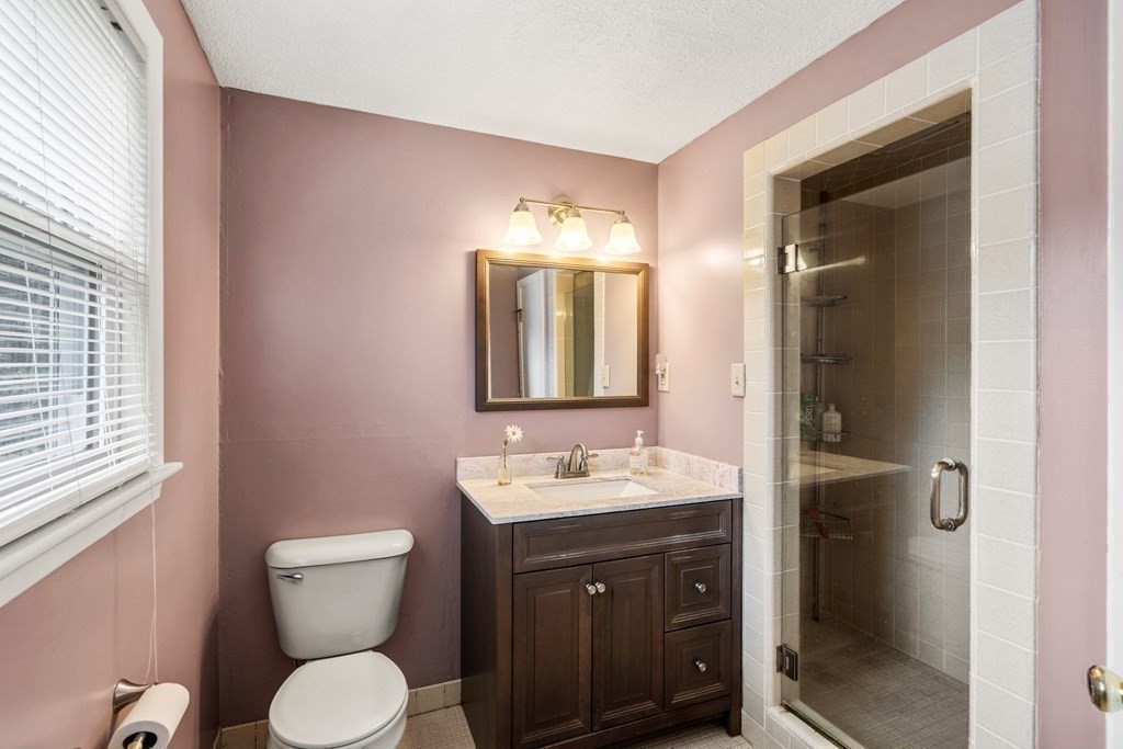 99 Joyce Road Framingham, MA 01701 - Photo 12 of 29 Gallery Image 12