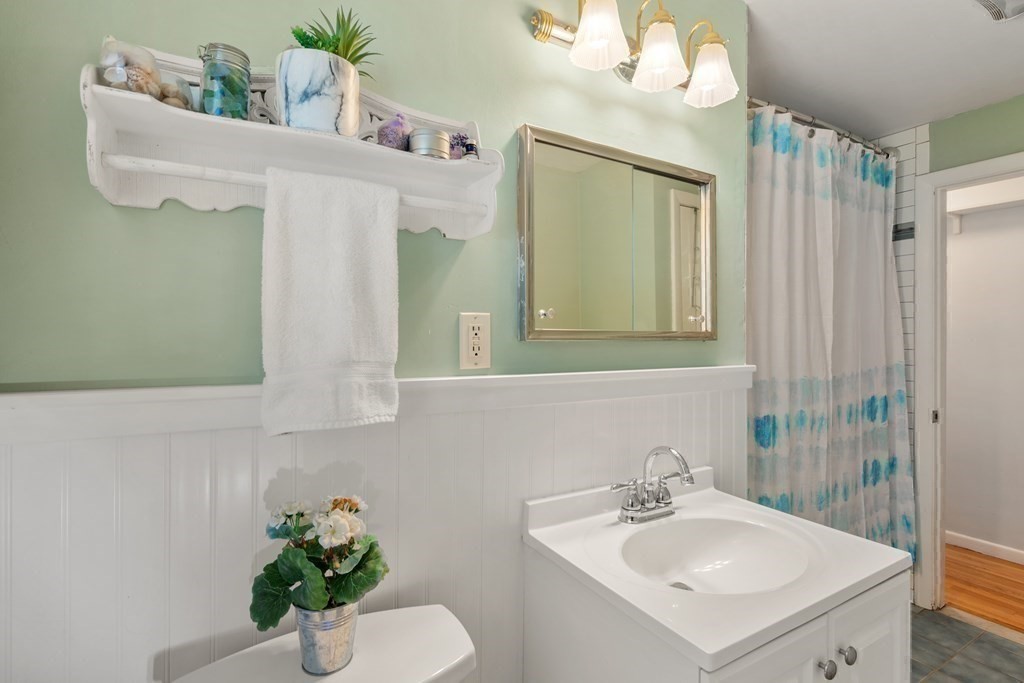 99 Joyce Road Framingham, MA 01701 - Photo 18 of 29 Gallery Image 18