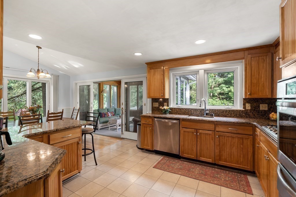 99 Joyce Road Framingham, MA 01701 - Photo 7 of 29 Gallery Image 7