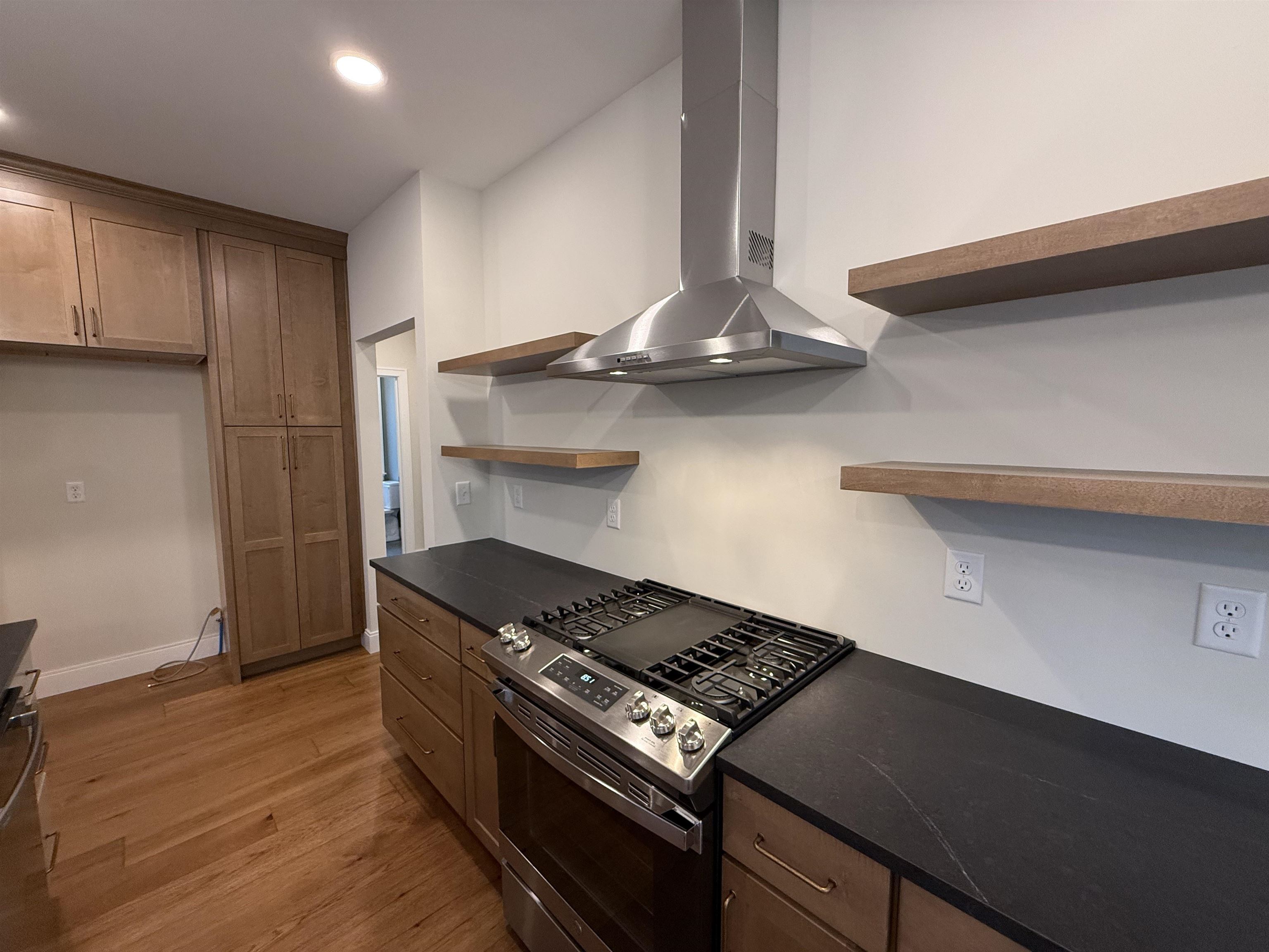 35 Arbor Road, Unit LOT 9 Epping, NH 03042 - Photo 8 of 47