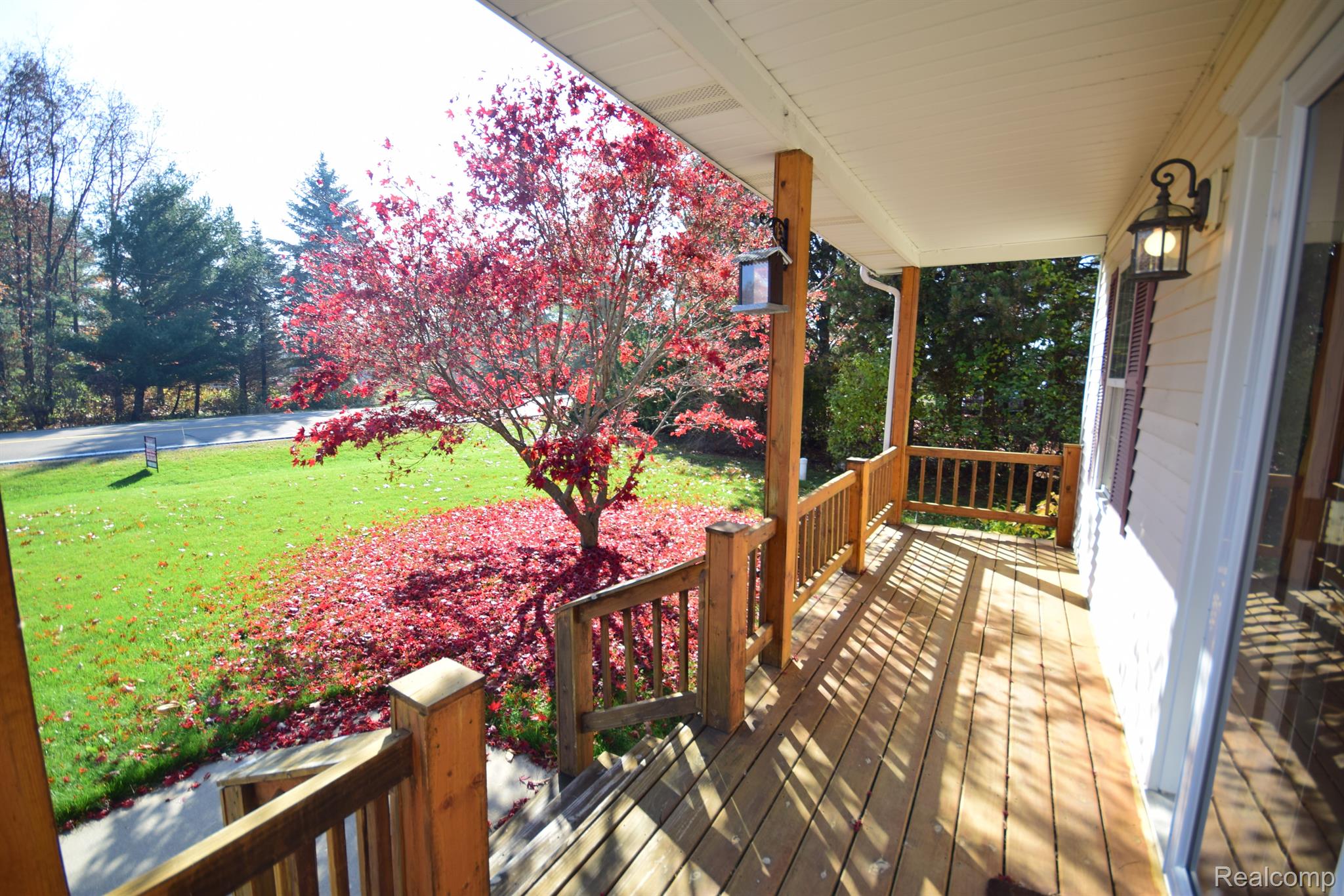 2068 Wiggins Road Fenton, MI 48430 - Photo 2 of 22 Gallery Image 2
