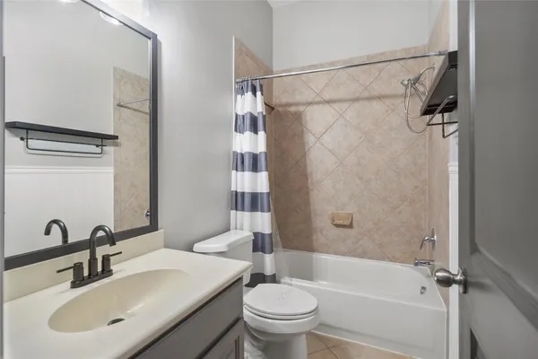 $2,750 | 2886 Woodland Glen Lane, Conroe, TX 77385