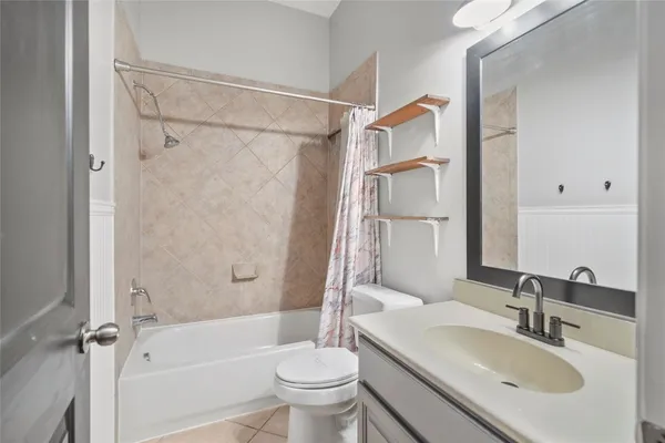 $2,750 | 2886 Woodland Glen Lane, Conroe, TX 77385