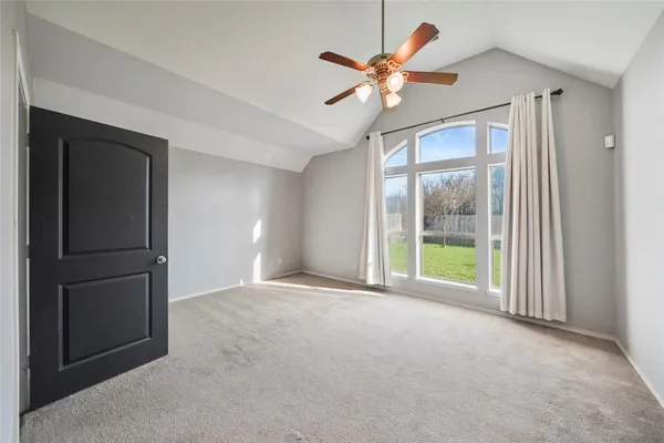 $2,750 | 2886 Woodland Glen Lane, Conroe, TX 77385