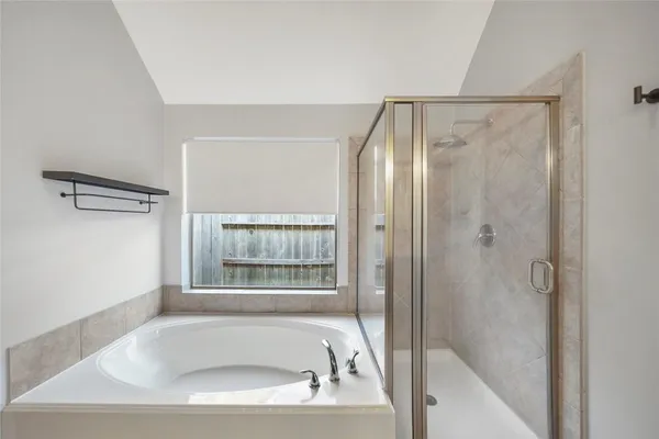 $2,750 | 2886 Woodland Glen Lane, Conroe, TX 77385