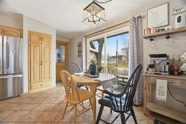 $329,900 | 403 Orchard Lane, Little Chute, WI 54140