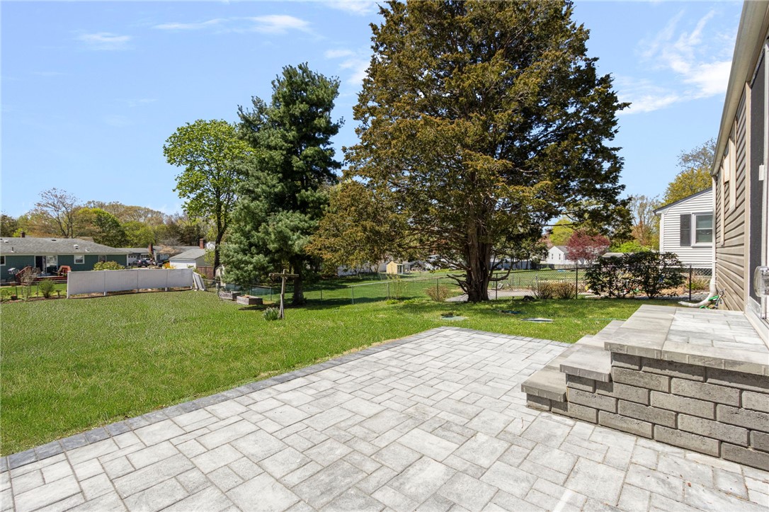 44 Ideal Court Warwick, RI 02818 - Photo 22 of 25