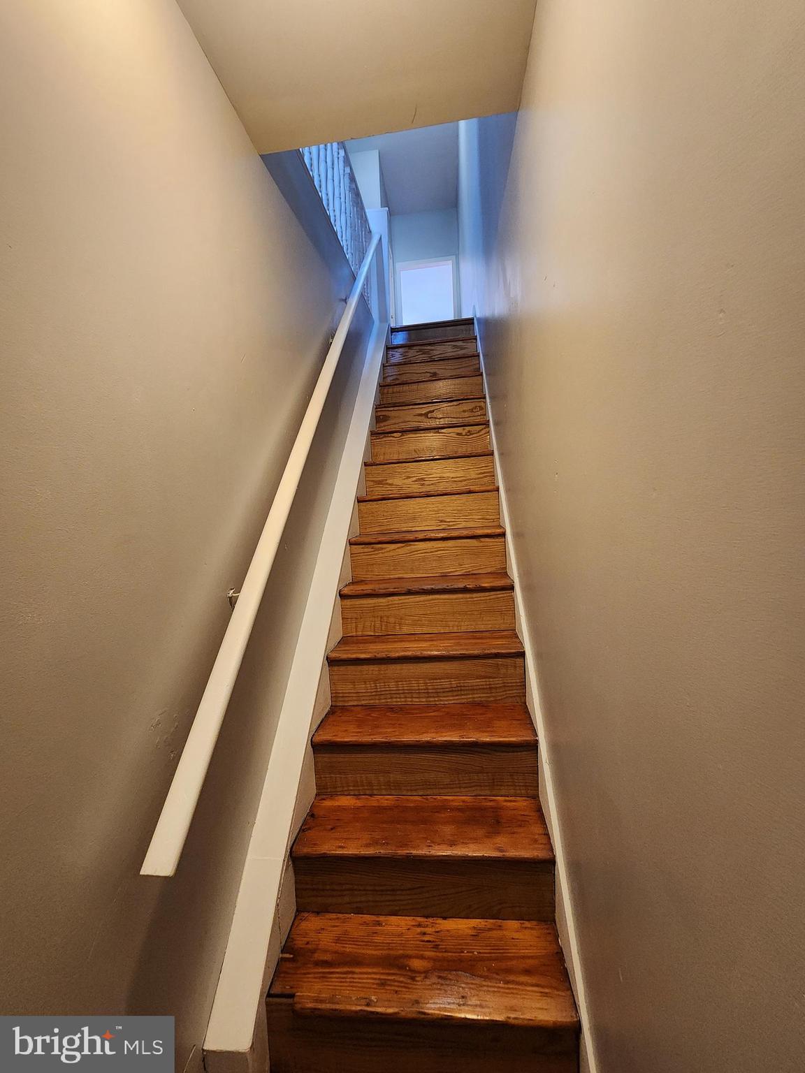 6616 Leeds Street Philadelphia, PA 19151 - Photo 17 of 29 a view of entryway